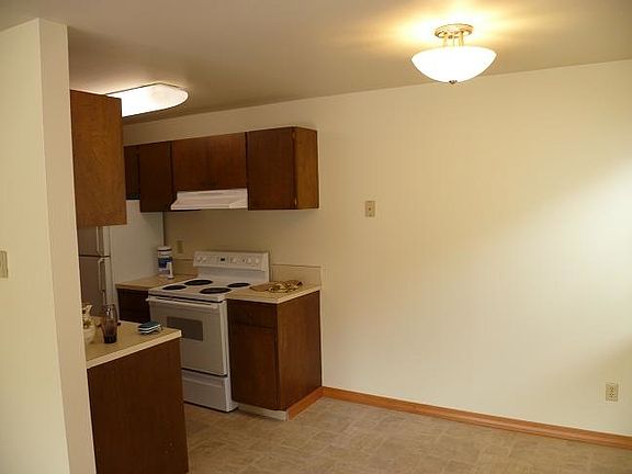 4th image of 13407 Greenwood Ave N APT 208C