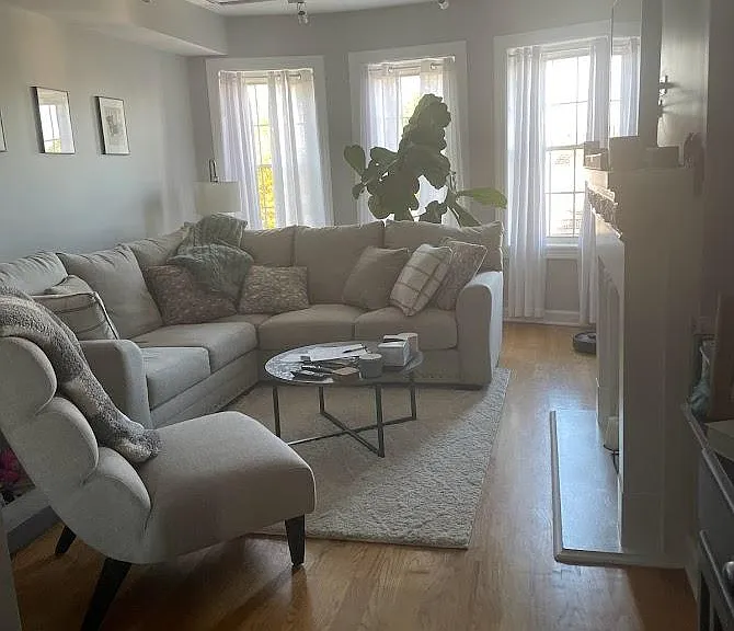 2705 W Albion Ave #3 — Photo 2