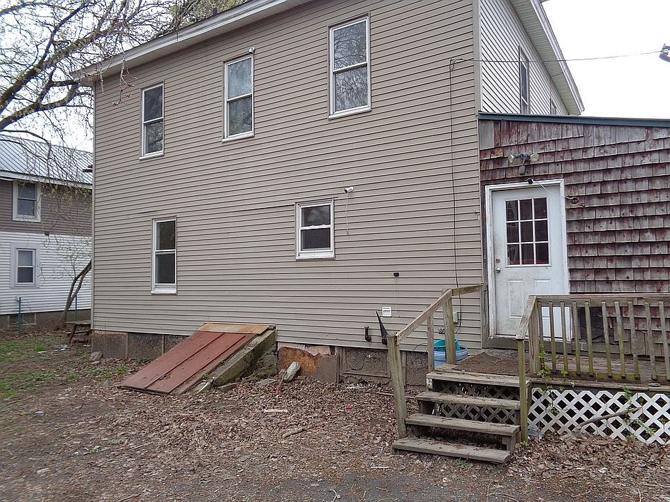 21 S Main St, Alburgh, VT 05440 | Zillow