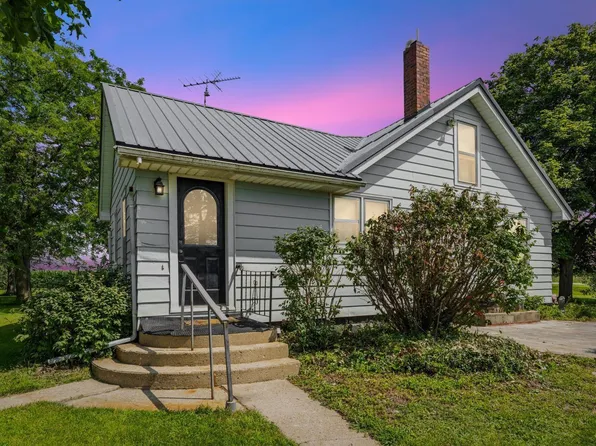 2695 Brandon Diagonal Blvd, Independence, IA 50644