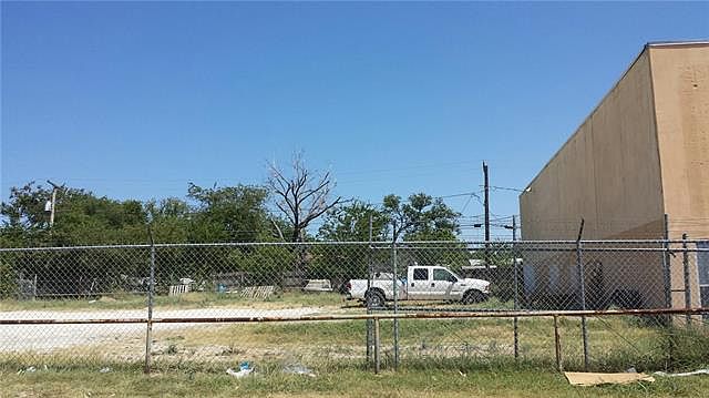1st image of 1008 W Fuller Ave