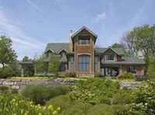 22750 E River Rd, Grosse Ile, MI 48138
