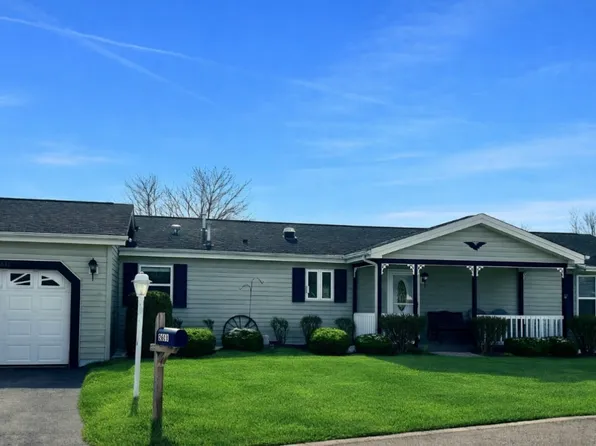 2611 Maywood Ct, Grayslake, IL 60030