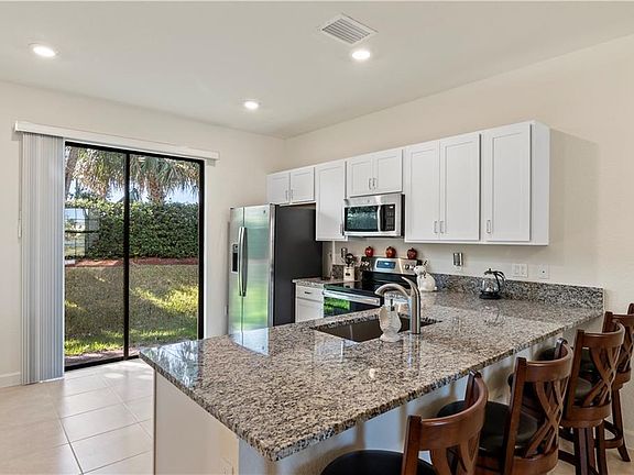2nd image of 10025 W Villa Cir