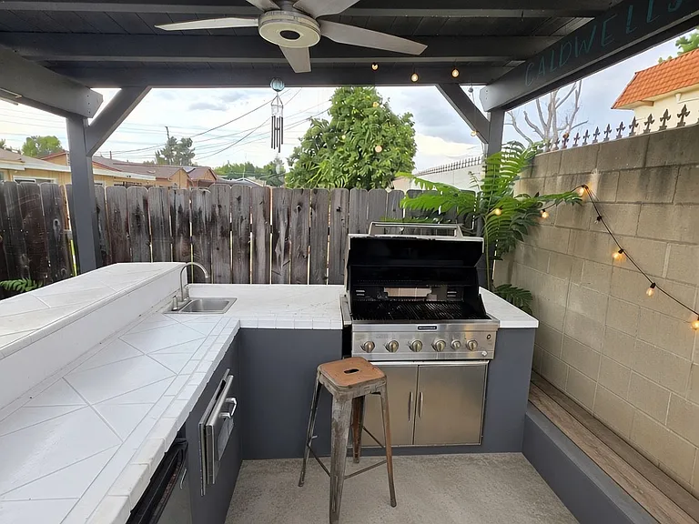 627 Galena St — Photo 8