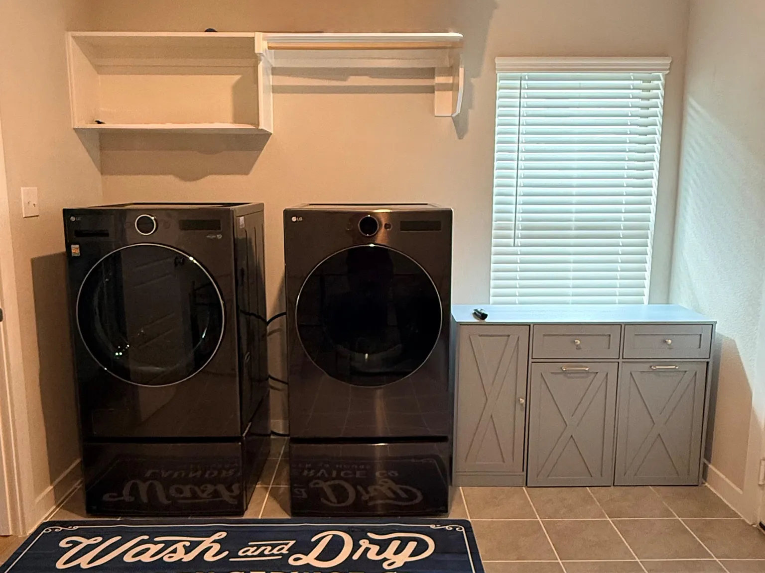 1 bed, 1.0 bath, 2000 sqft, $1,364 — Photo 3