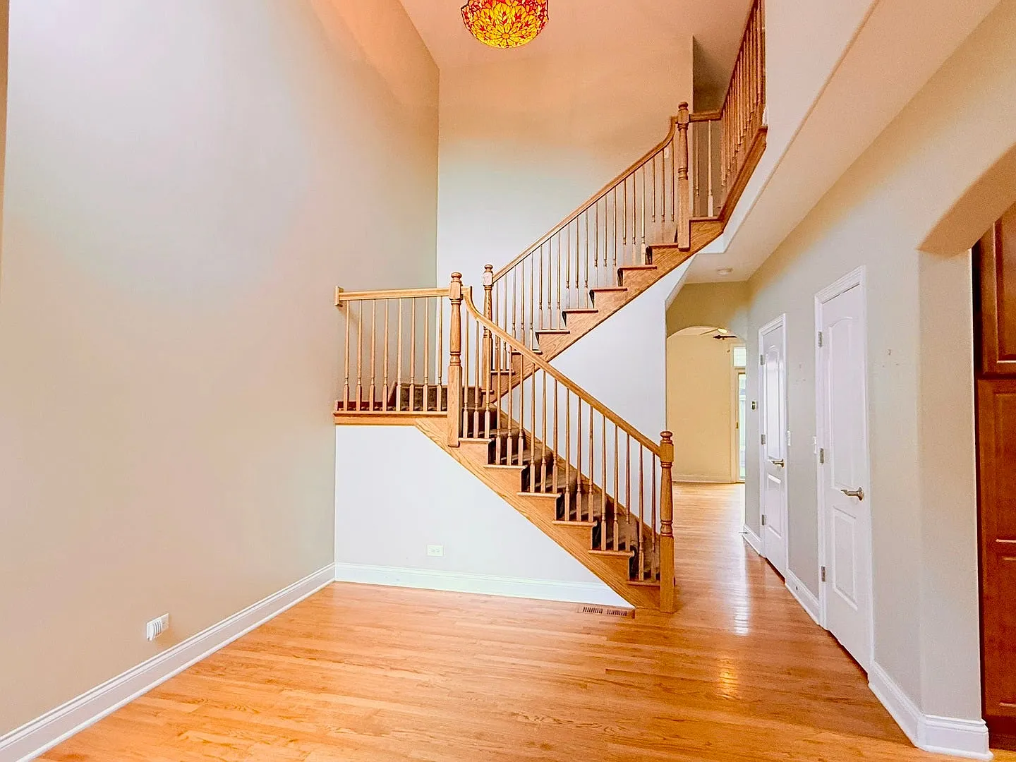 3 bed, 2.5 bath, 1870 sqft, $3,600 — Photo 2