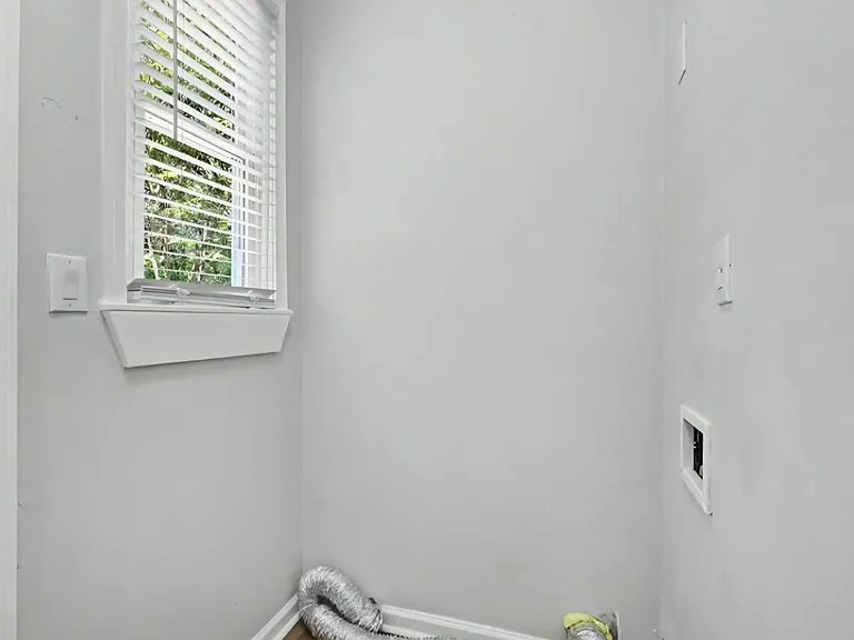 2517 Hale St #A — Photo 16