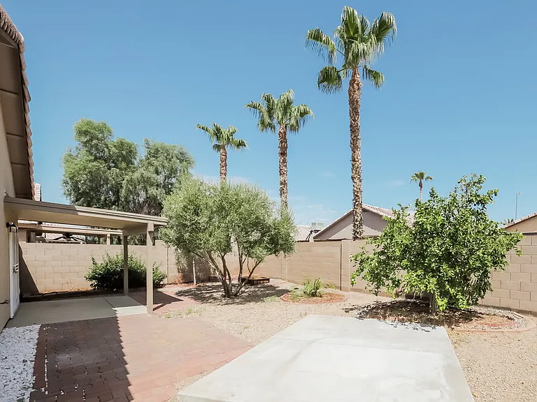 8560 W Eva St — Photo 16