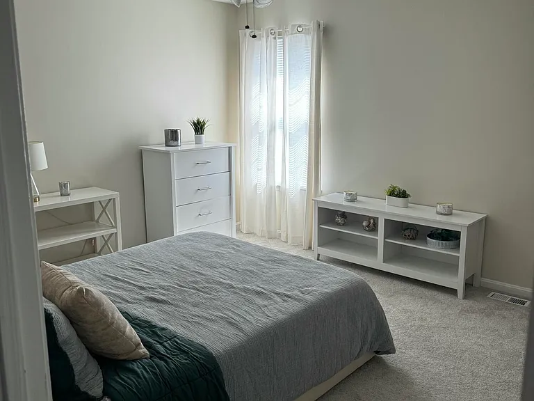 4110 Hickoryview Dr — Photo 7