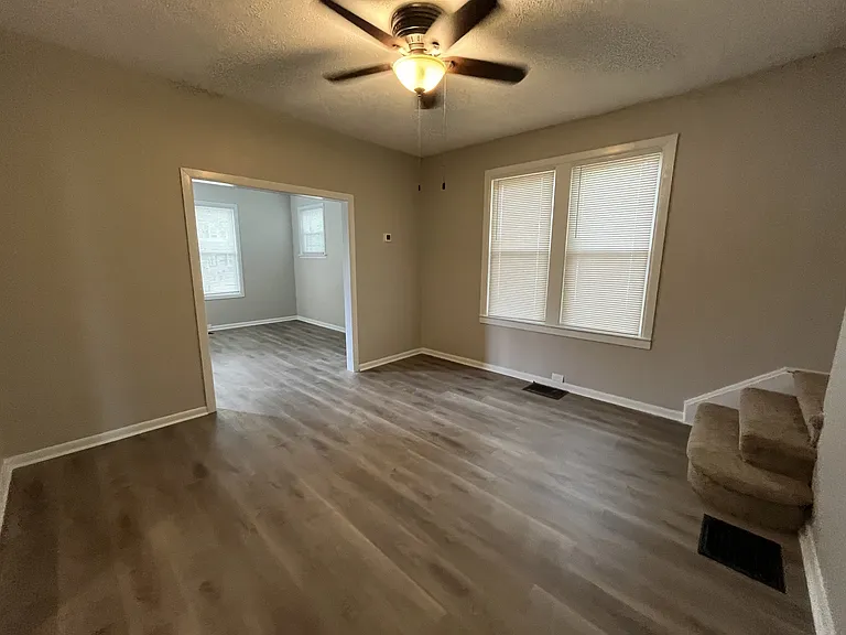 5722 Bridgetown Rd — Photo 3