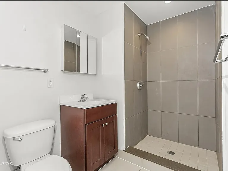 2147 2nd Ave #4A — Photo 5