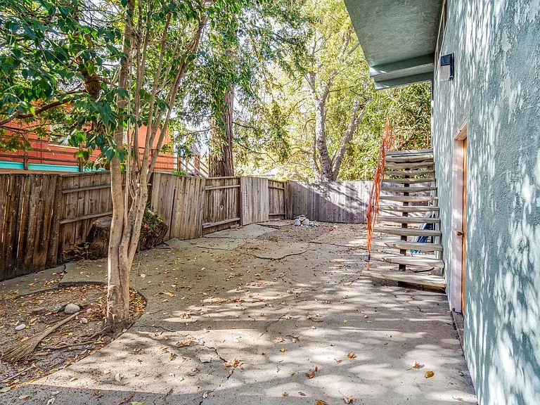 1624 Josephine St #1 — Photo 23