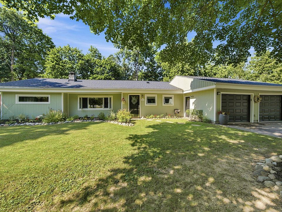 1st image of 10581 E Grandview Rd