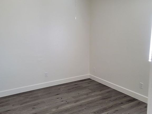 3rd image of 2222 N 27th St APT 10