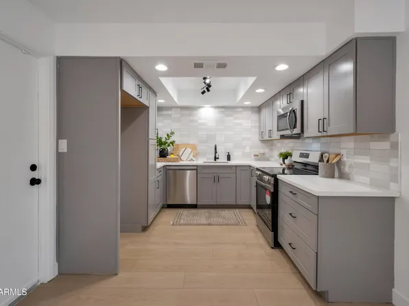 924 W BOXELDER Place, Chandler, AZ 85225