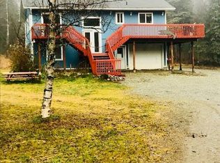 1253 E Holobinko Rd, Wasilla, AK 99654
