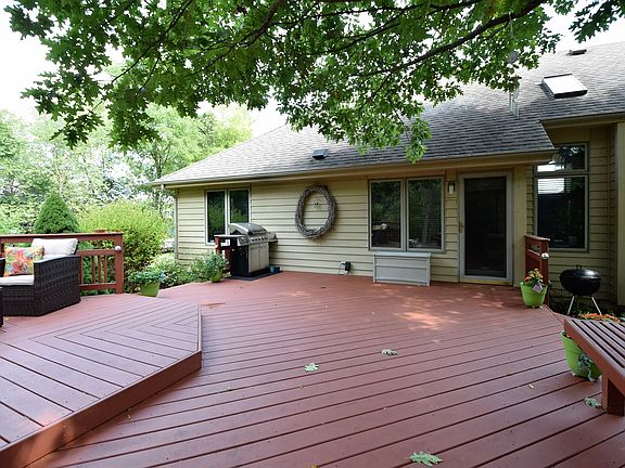 5th image of 5018 Bayfield Dr