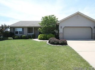 3206 Fox Hunters Ct, Shiloh, IL 62221