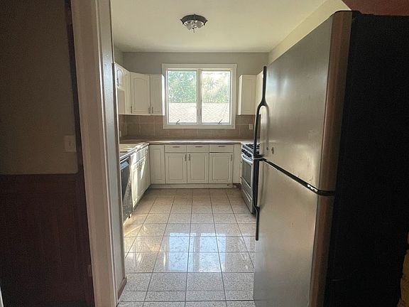 5th image of 2433 Colfax Ave S #2433