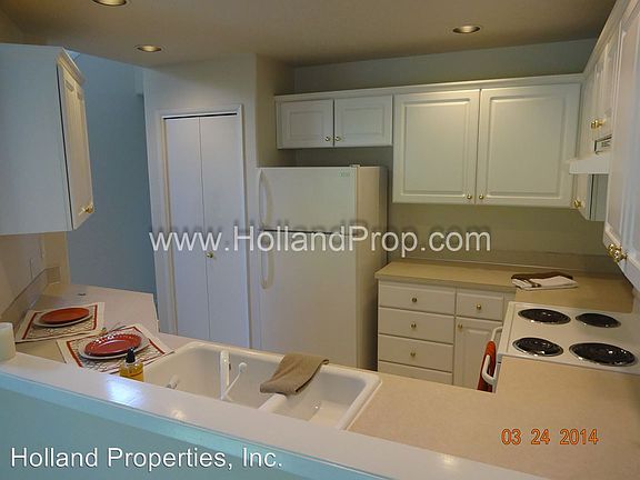 4th image of 16373 SE Vineyard Ln