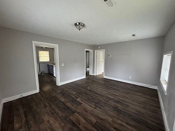 2nd image of 2200 Hanover St