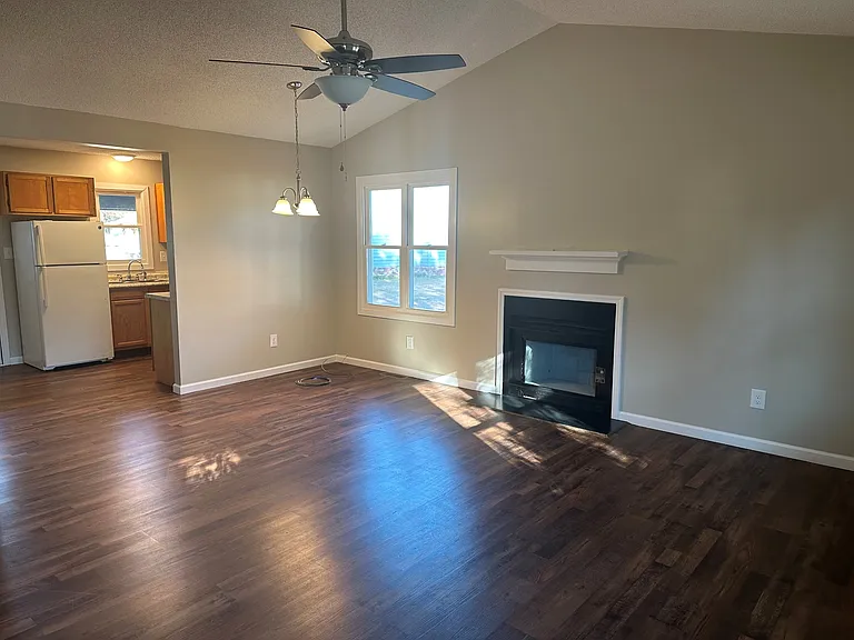 3204 Deer Path Cir — Photo 6