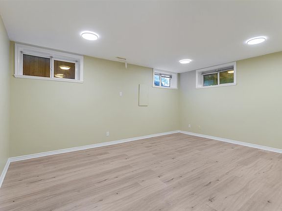 4th image of 186 Braemar Rd E