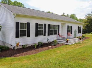 166 Wade Hill Rd NW, Floyd, VA 24091