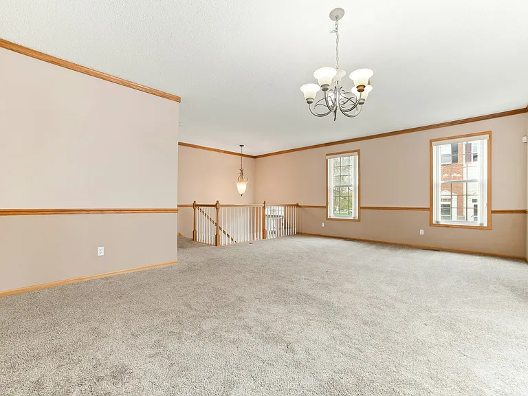 15726 Frisian Ln — Photo 8