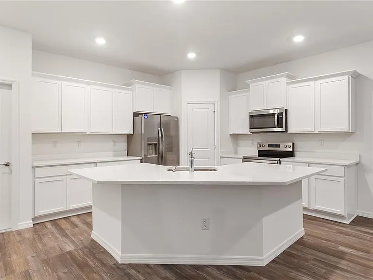 31365 Paper Birch St — Photo 20
