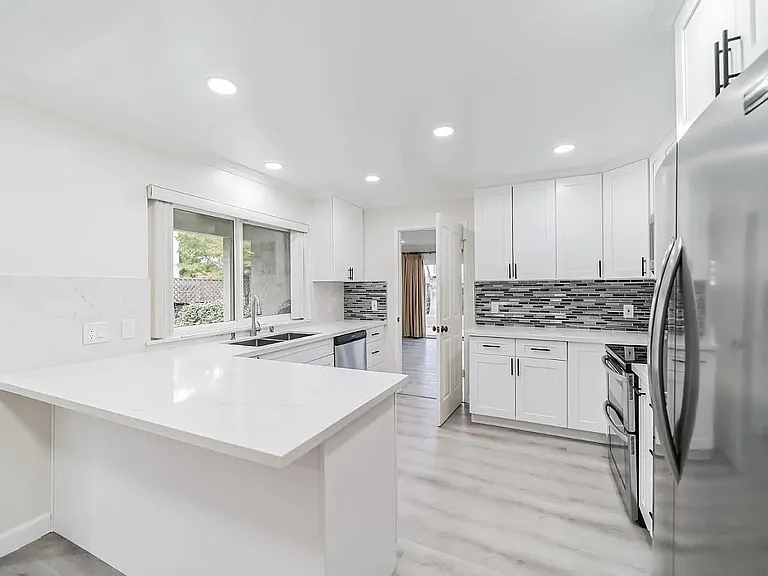 10308 Alpine Dr #A — Photo 6