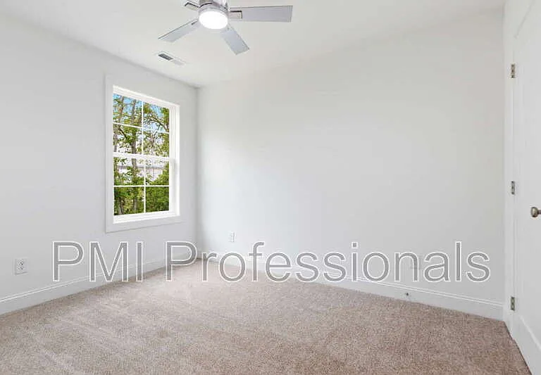295 Spring St — Photo 18
