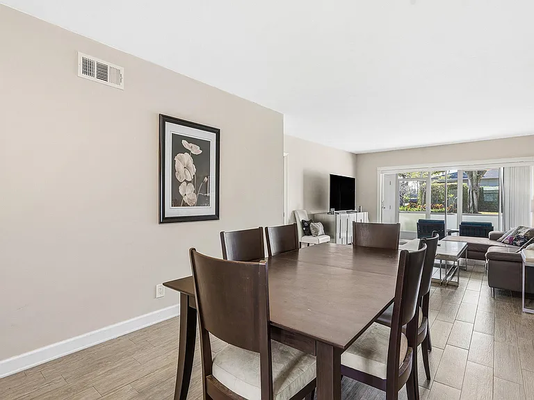 2440 SW 22nd Ave #703 — Photo 15