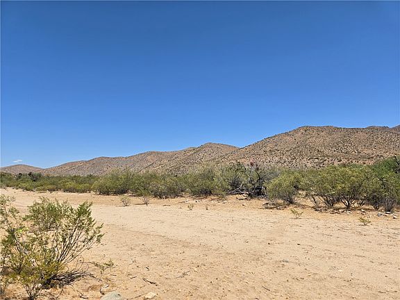 5th image of 10 Acres S Night Stop Ln