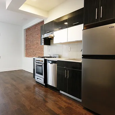 Rented by Nooklyn NYC LLC | media 21