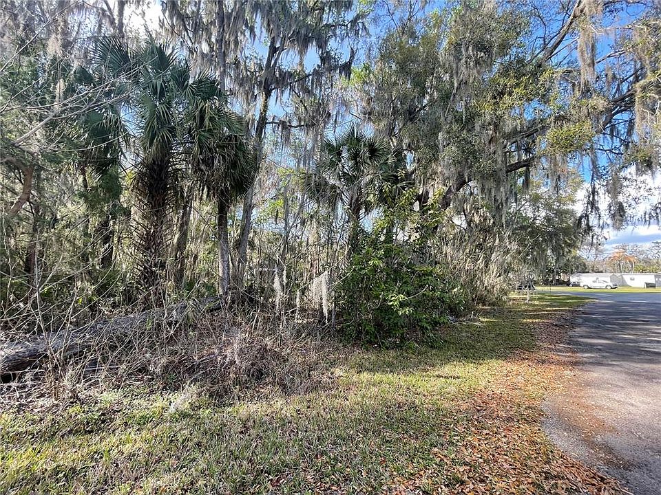 2nd image of SE 40th St Lot 1