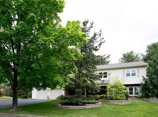 1717 Glacier Ct, Allentown, PA 18104