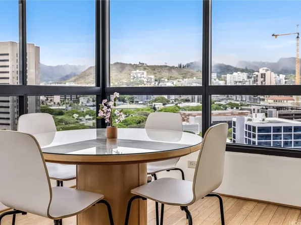 876 Curtis St APT 1605, Honolulu, HI 96813
