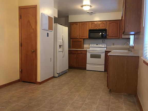 5th image of 138 Briarhill Dr