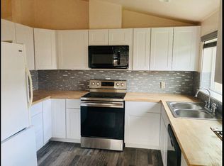 246 W Maple St, Sequim, WA 98382