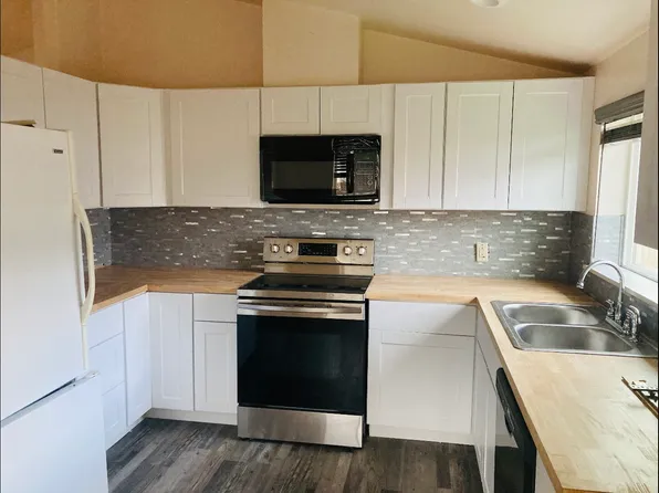 246 W Maple St, Sequim, WA 98382