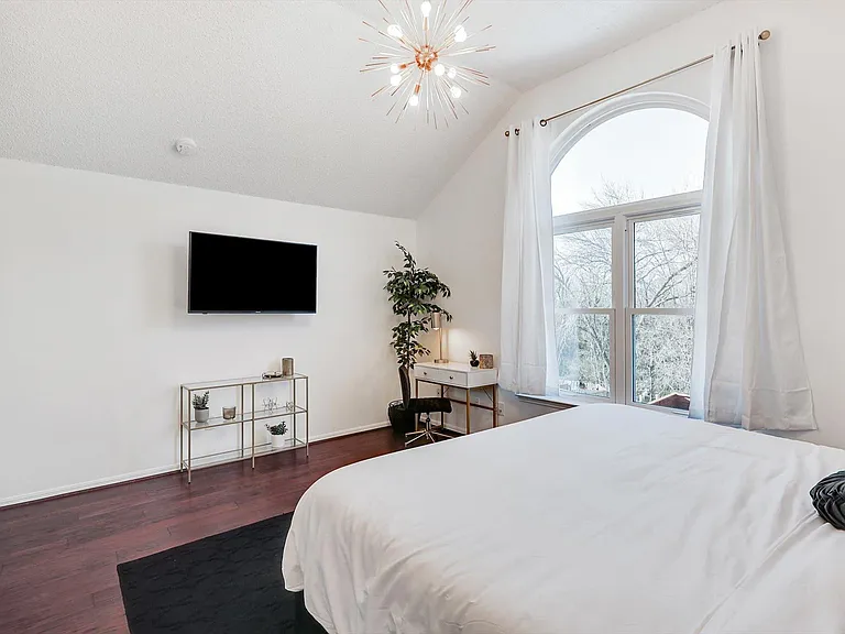 2033 Spring Mills Rd #2033 — Photo 7