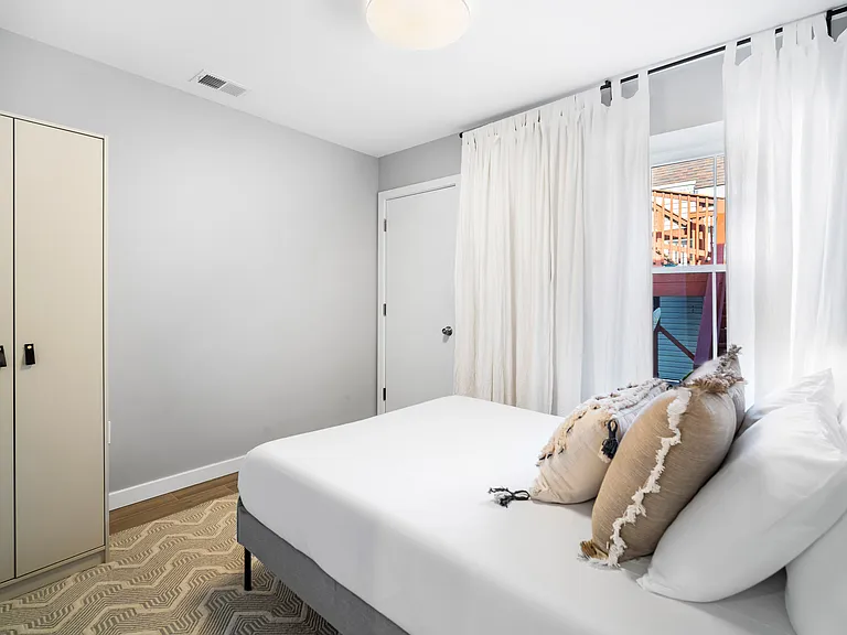 21 N Albany Ave #3 — Photo 10