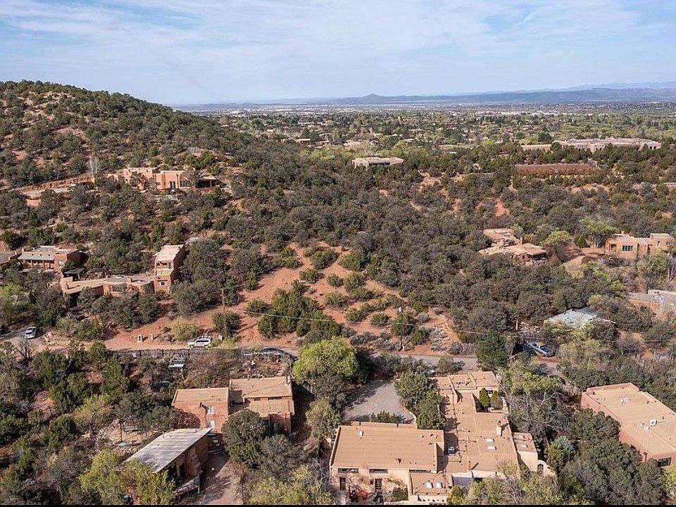 1st image of 634 Camino De La Luz