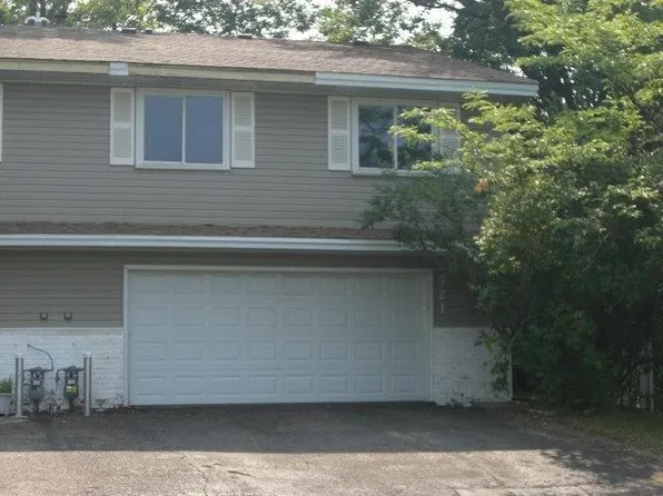 9321 Bass Creek Cir, New Hope, MN 55428