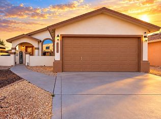 3273 Garden Point Dr, El Paso, TX 79938