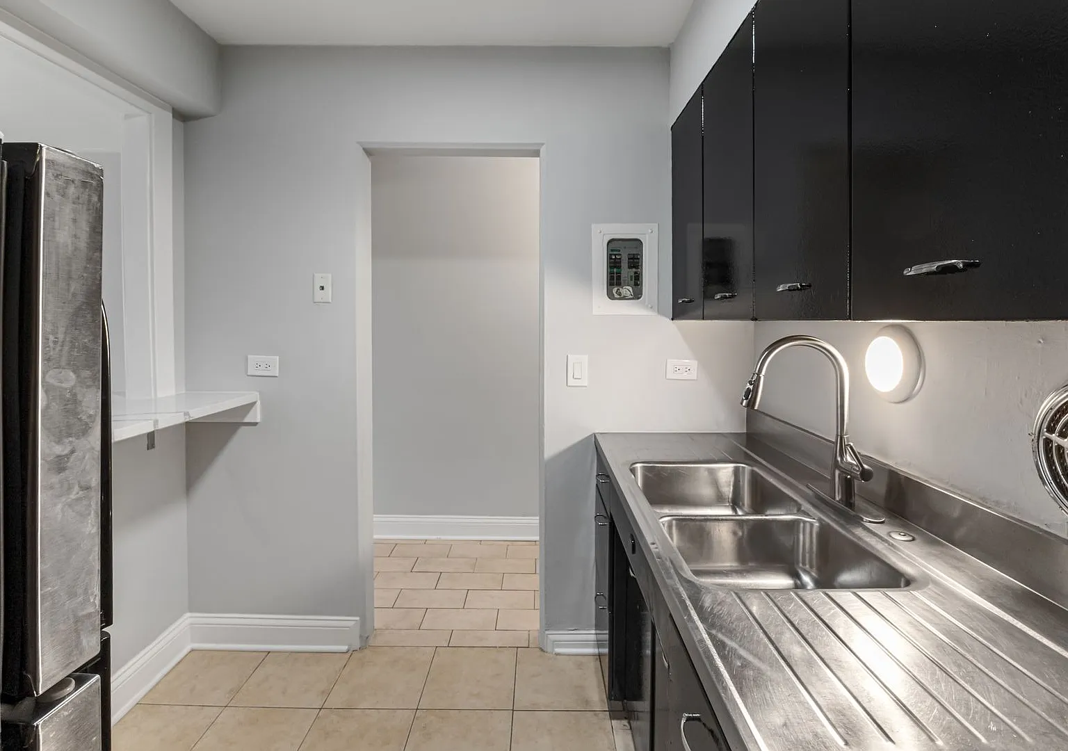 The Kenmore Place — Photo 1