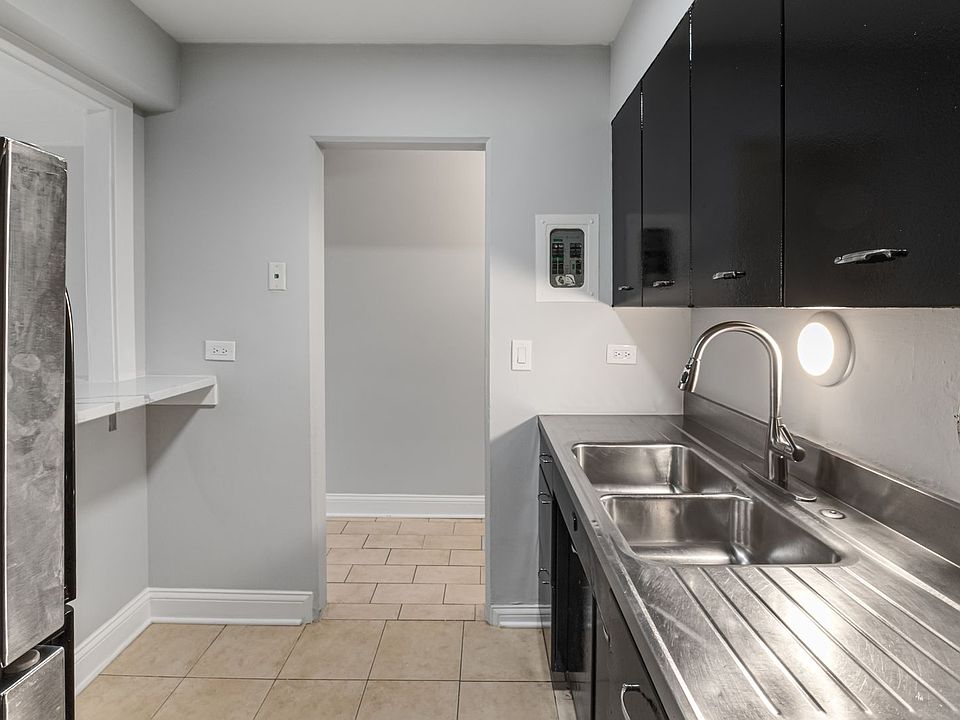 1st image of 6012 N Kenmore Ave #16820760