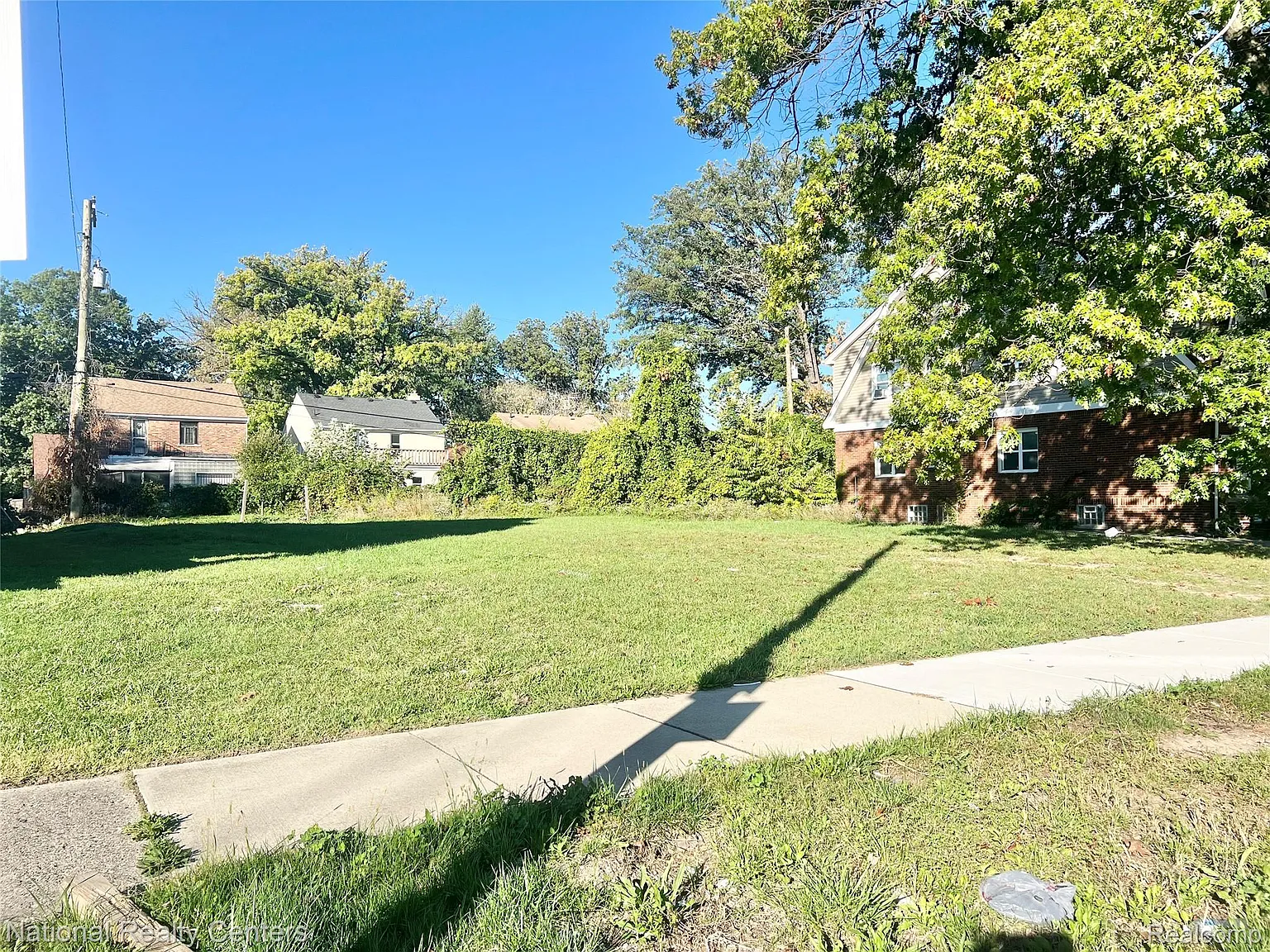 5067 Buckingham Ave photo 1
